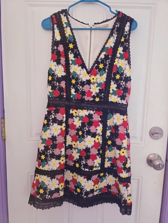 Alice + Olivia Dresses & Skirts - Alice + Olivia Black Floral Lace Dress with Multicolor Embroidery